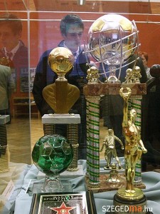 albert_kiallitas_Szeged_20120413_003